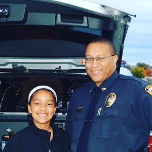 Meet your Posher, Marlon